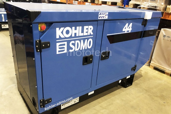 SDMO J44K в кожухе